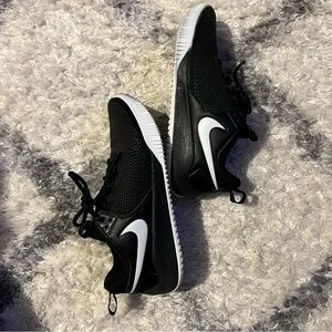 nike volleyball shoes